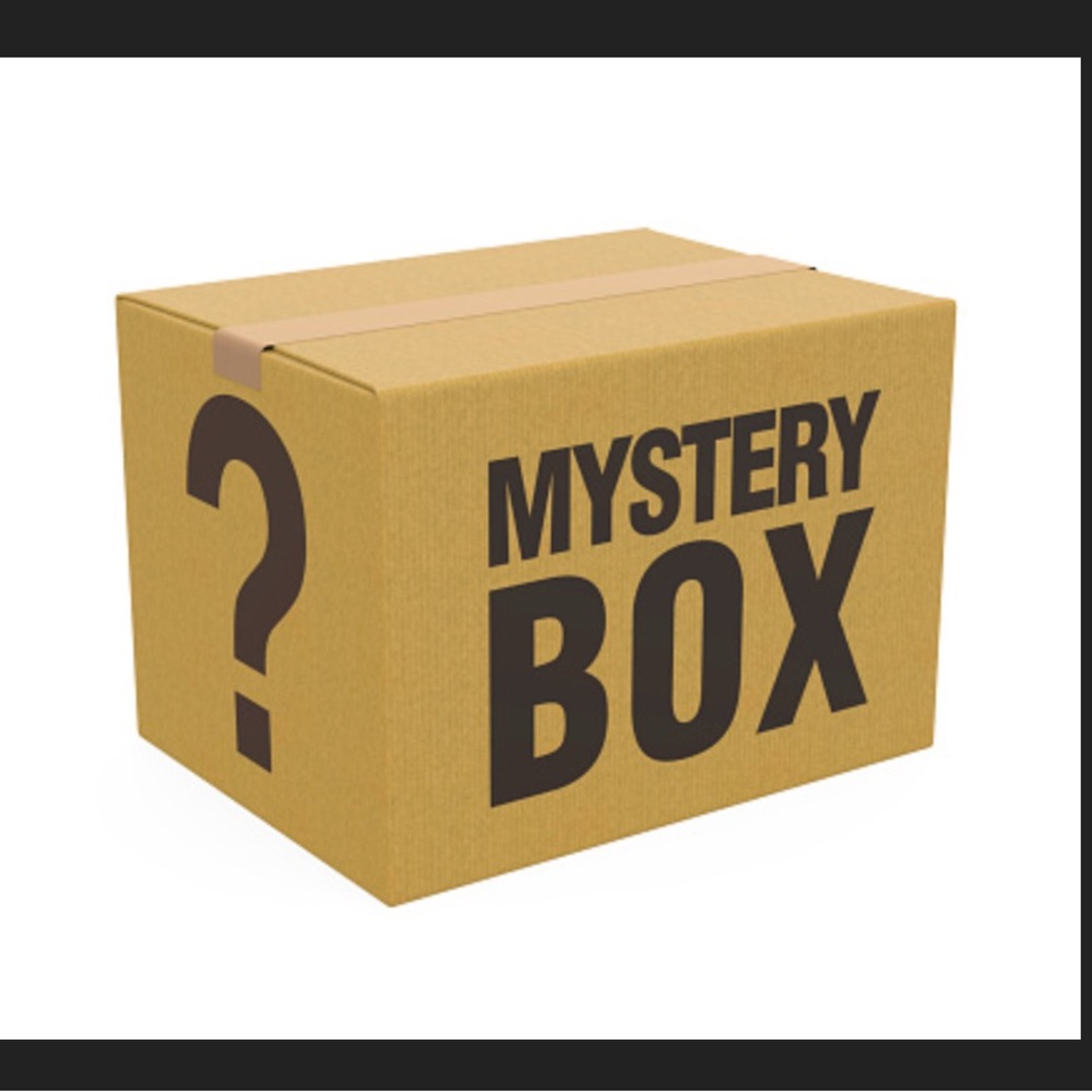 5LB Clothing Mystery Box - Tier 3!